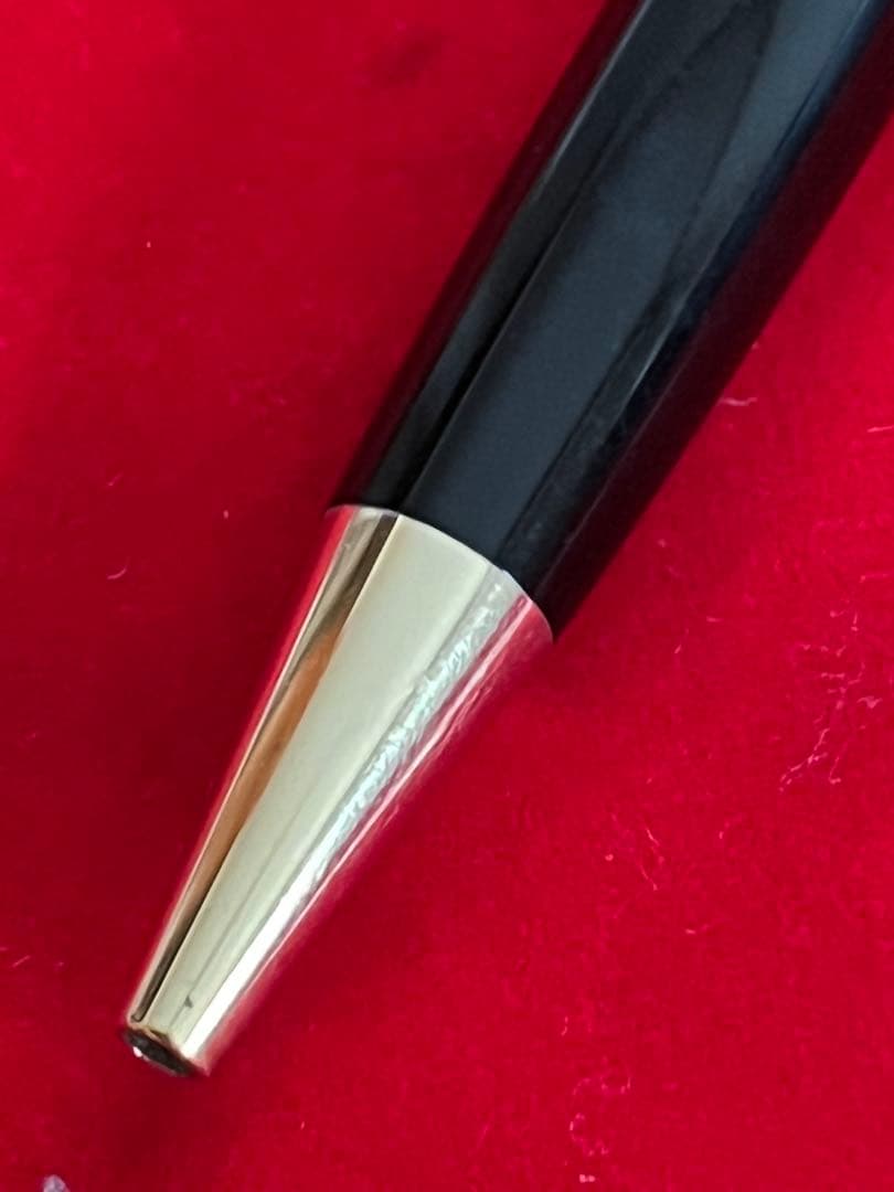 モンブランボールペン マイスターシュテュック 164 ゴールド❗️艶やかです‼️