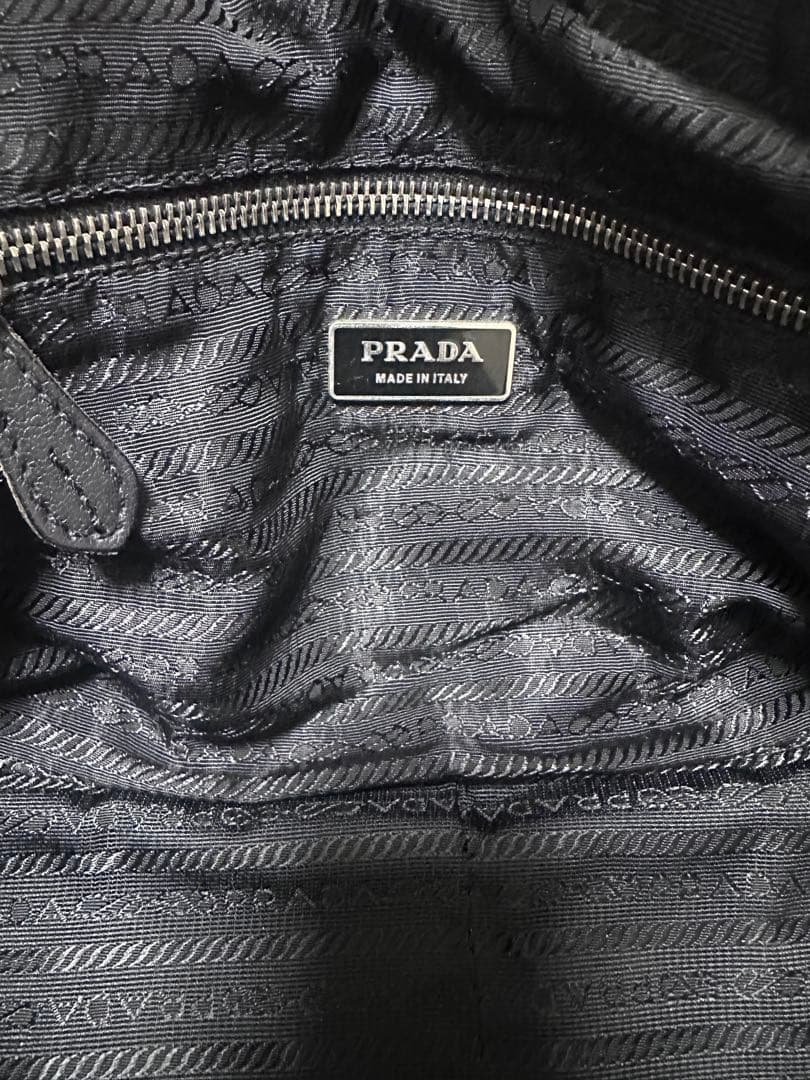 PRADA ミニボストンバック