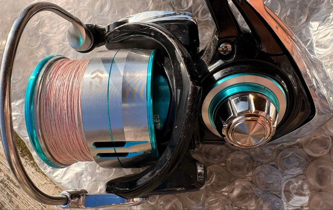 ダイワエメラルダスLT2500s-DH