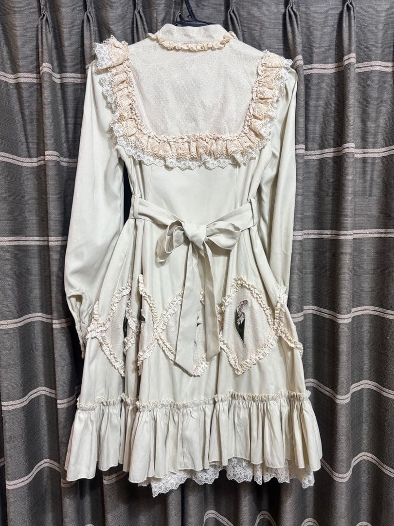 星箱Works すずらんのしおりワンピース