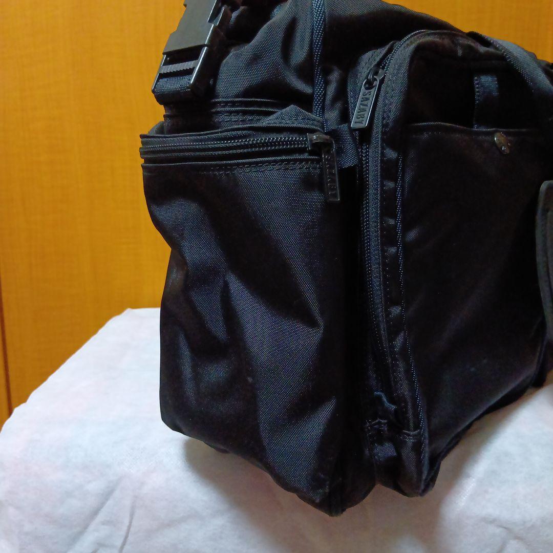 SAZABY ナイロン収納ポケット外　内多く2ウェイボストンバッグ❣️