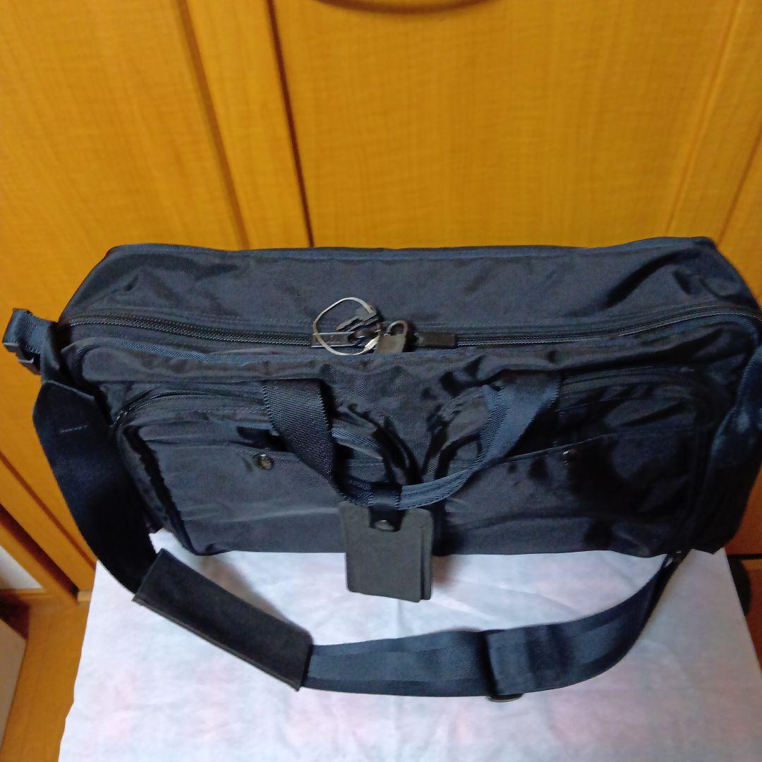 SAZABY ナイロン収納ポケット外　内多く2ウェイボストンバッグ❣️