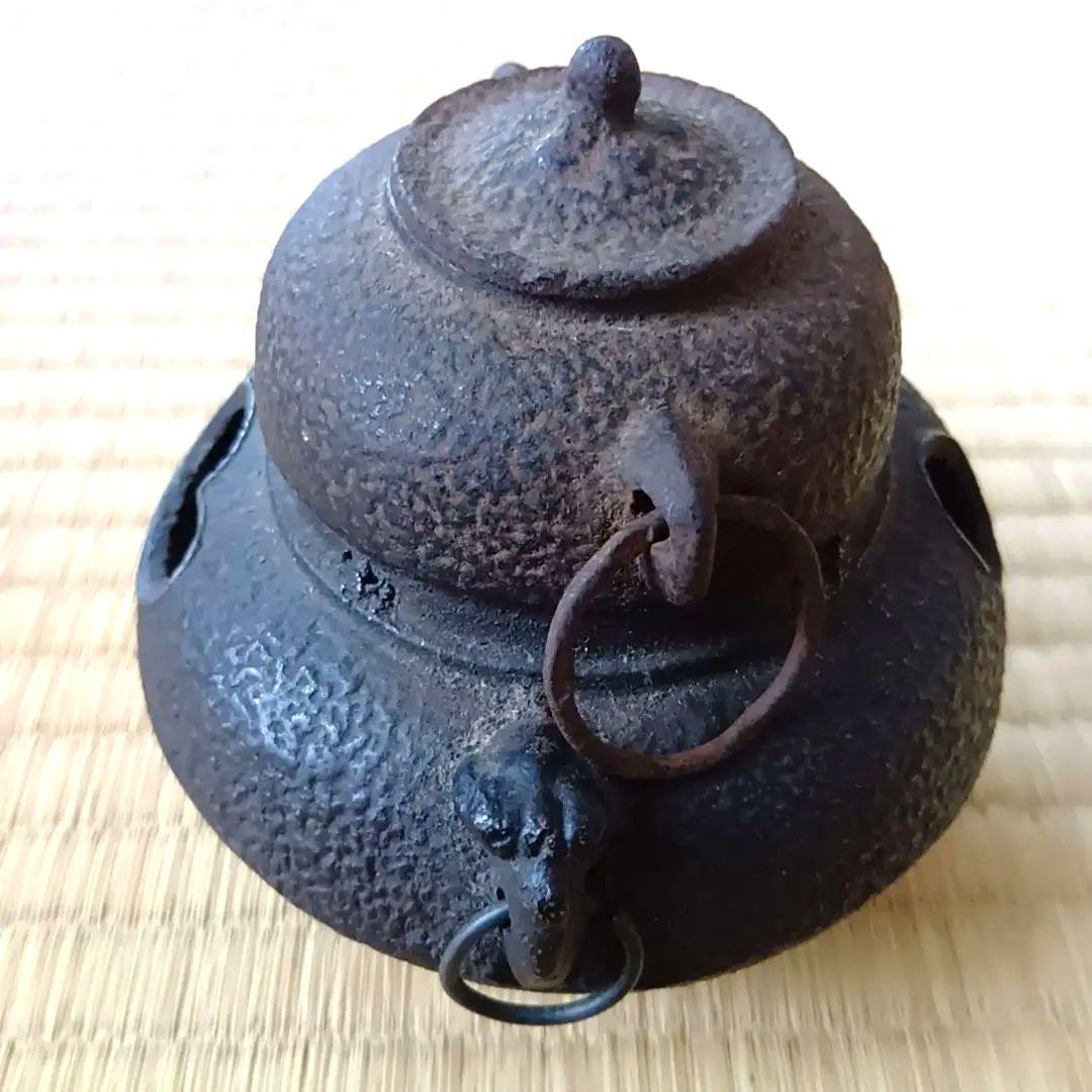 骨董品 茶釜 茶道具 唐獅子 香炉 火鉢 霰文様 置物 レトロ 鉄製 鉄器