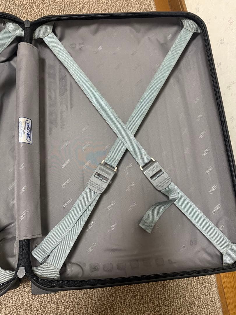 美品RIMOWAリモワsalsaサルサ機内持込キャリーバッグスーツケース黒2輪