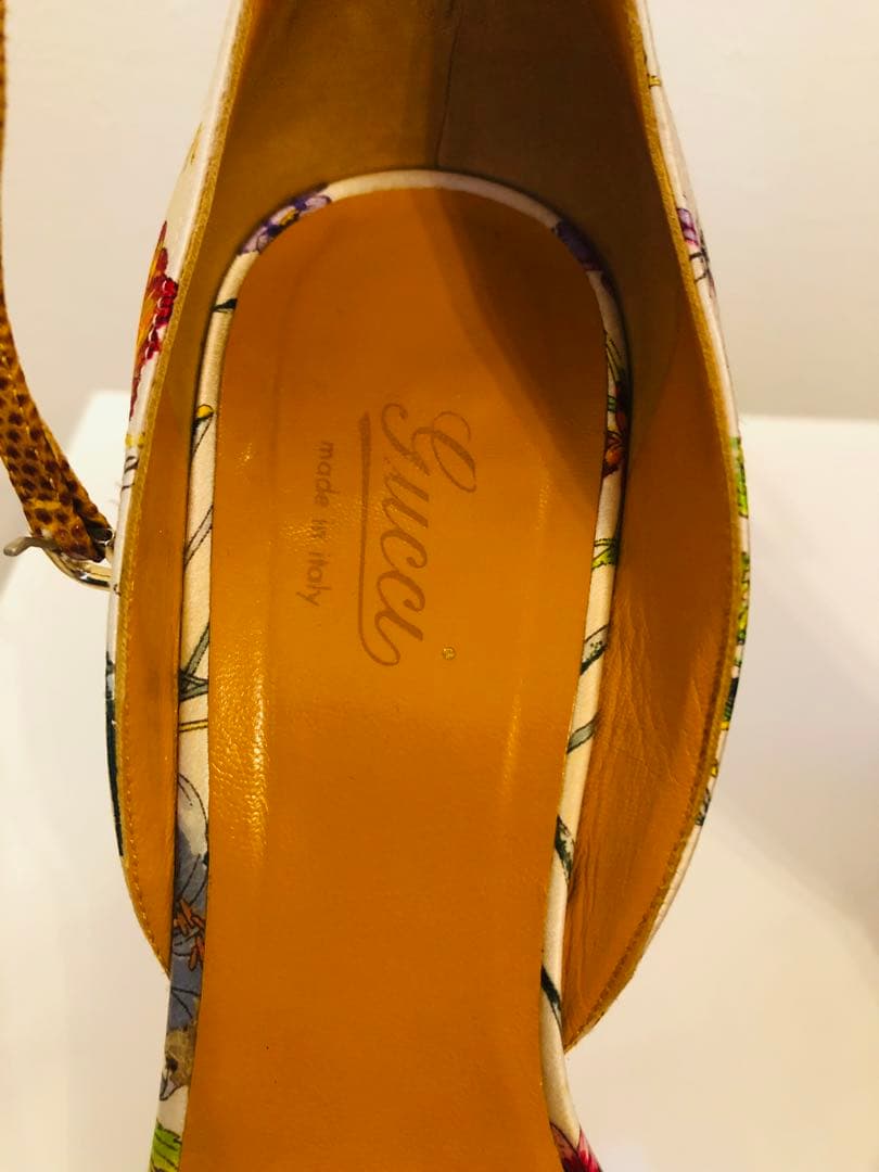 【GUCCI】可愛い 花柄 バンブーサンダル 23.5cm