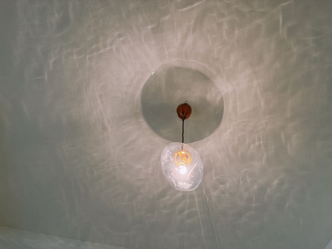 Neron ネロン ガラスのペンダントライト クリア