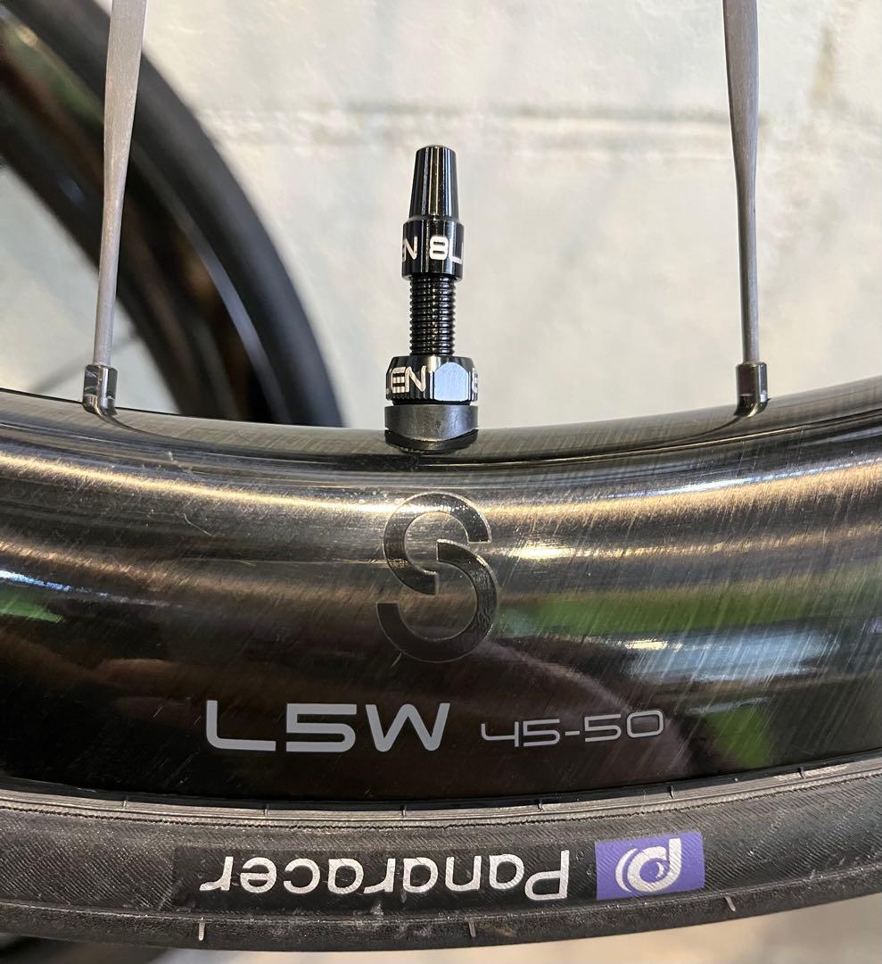 超軽量　新型！8LIEN（エイリアン）L5W Disc Carbon wheel