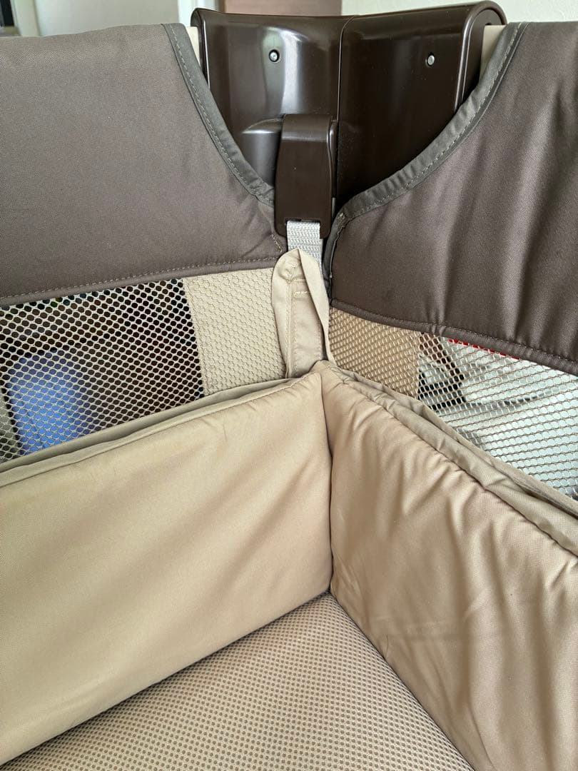 #美品#ココネルエアー　ココアブラウン　ベビーベッド アップリカ