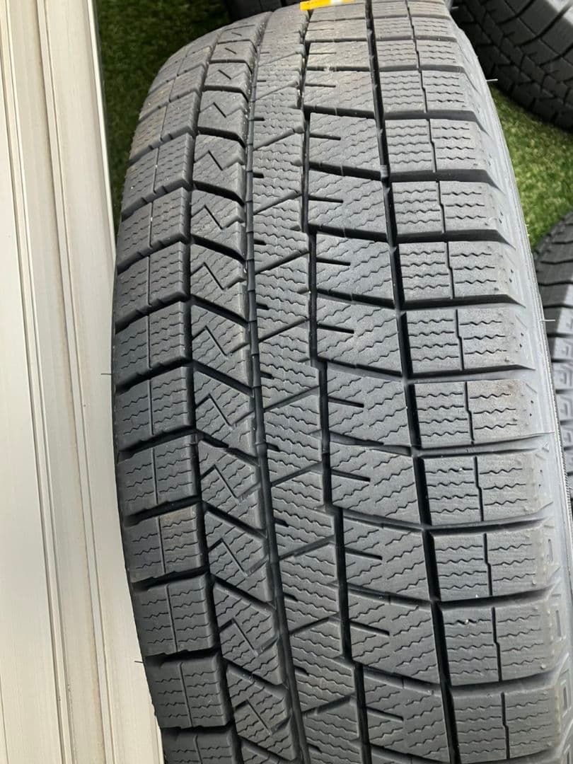 送料込⭐ダンロップ ウィンターマックス03 185/65R15 4本 ナット付