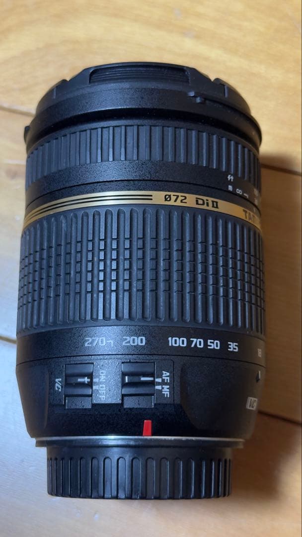 Canon EOS kiss X5 (TAMRON 18-270mm付き)