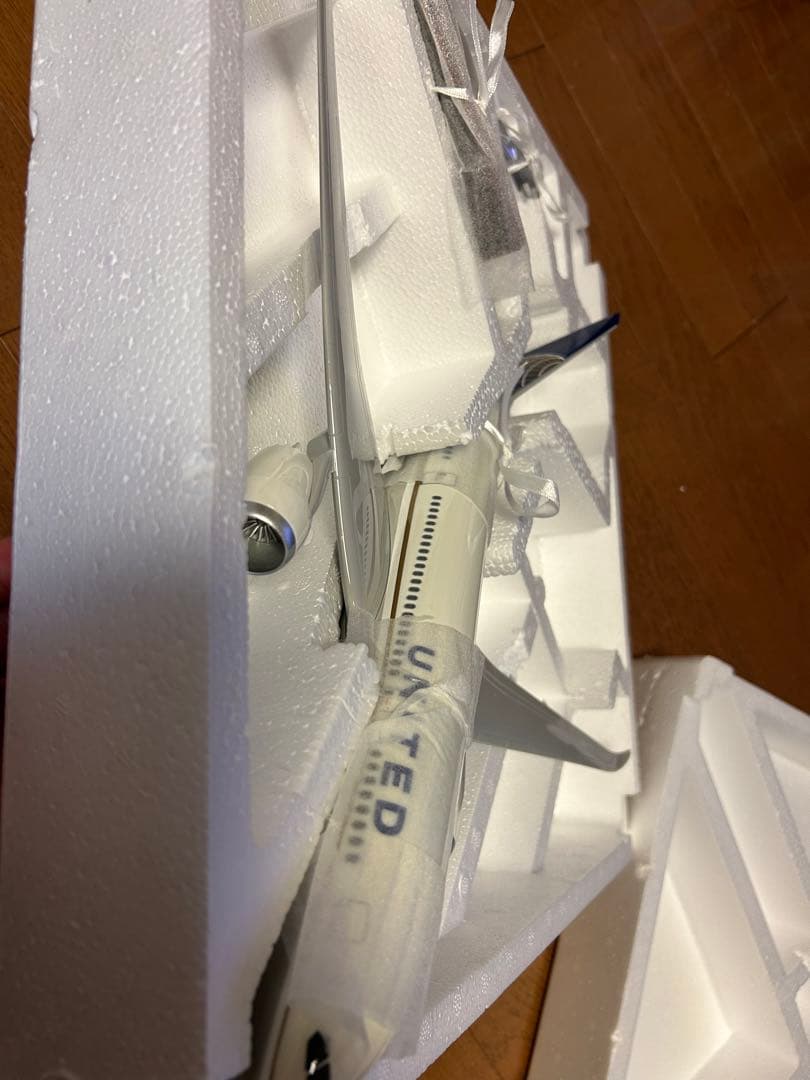 【新品】ユナイテッド航空 B787 (1:150) モデル