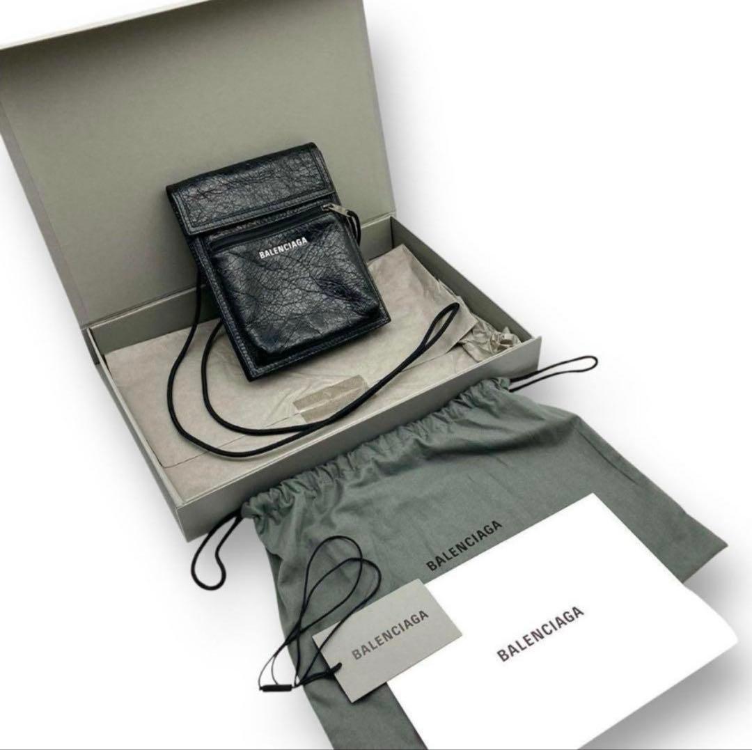 未使用 国内正規品 BALENCIAGA Explorer ショルダーバッグ