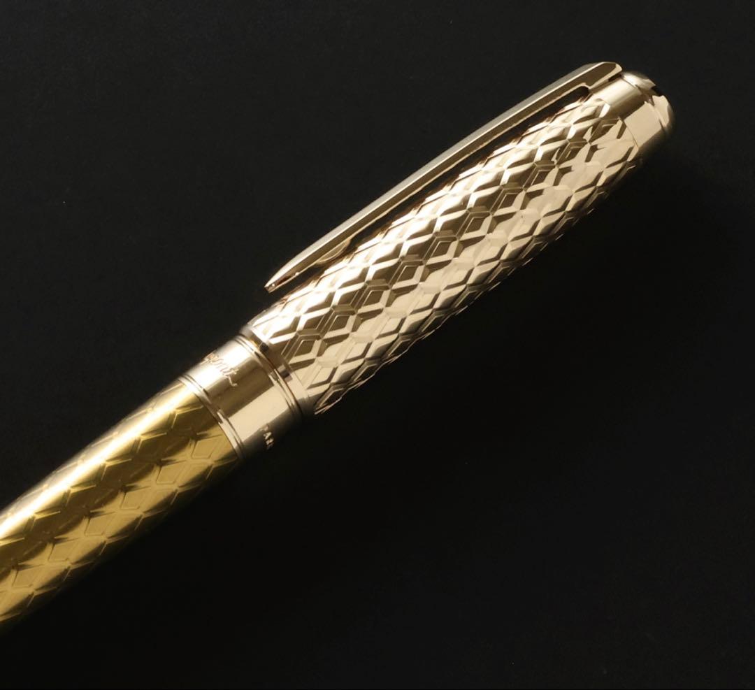 3691◆デュポン◆万年筆◆定価179,300円◆ドラゴン～ギヨシェ彫刻ゴールド