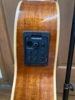 アコースティックギター 　オールマホガニー 　エレアコ