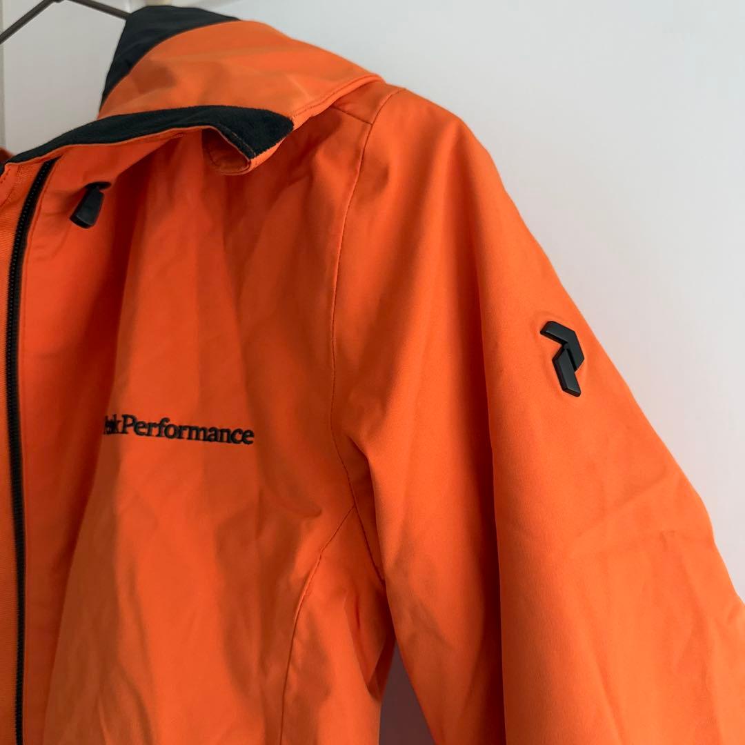 未使用品 Peak performance ピークパフォーマンス ジャケット