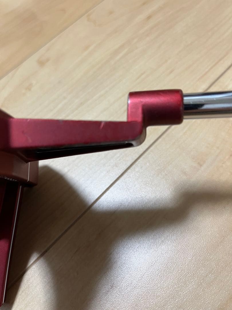 ODYSSEY TRI-BEAM パター レッド