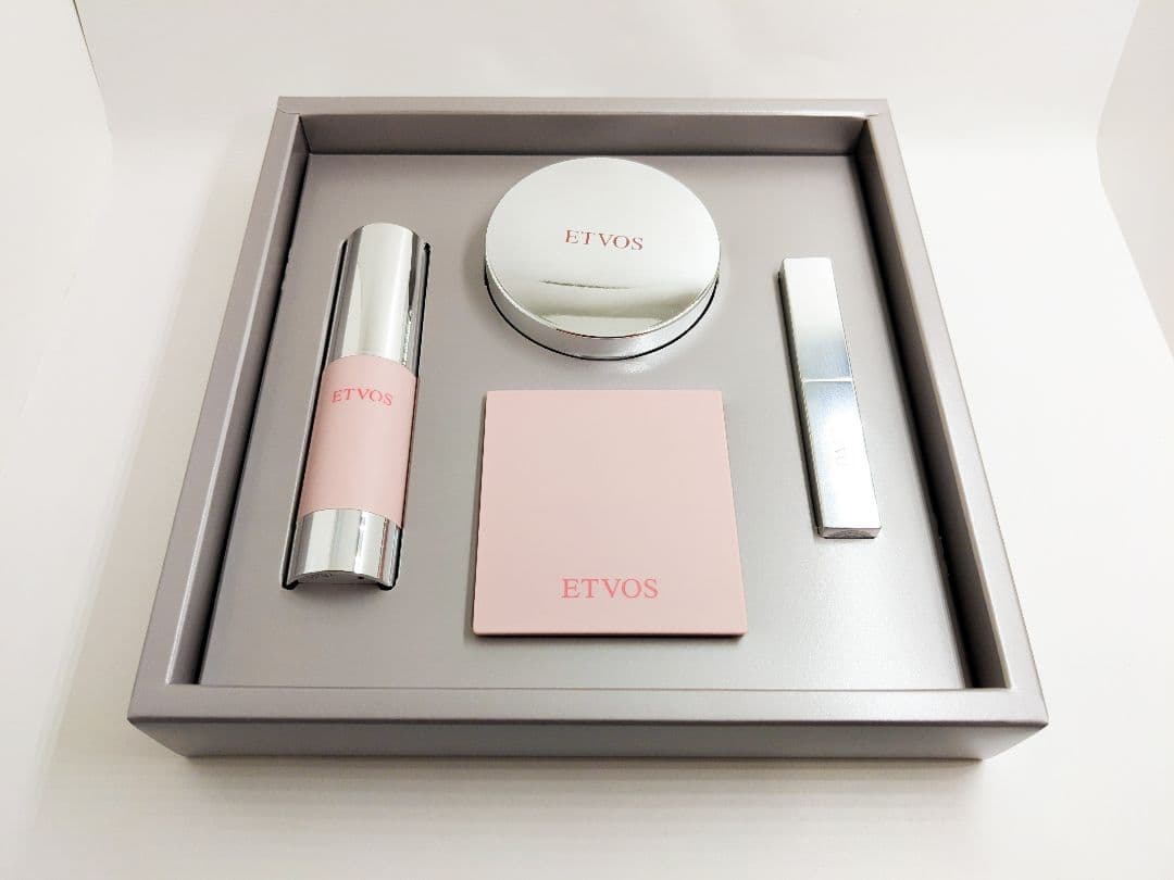 ETVOS エトヴォス 2025 ミネラルコフレ ホリデー アイシャドウ ベース