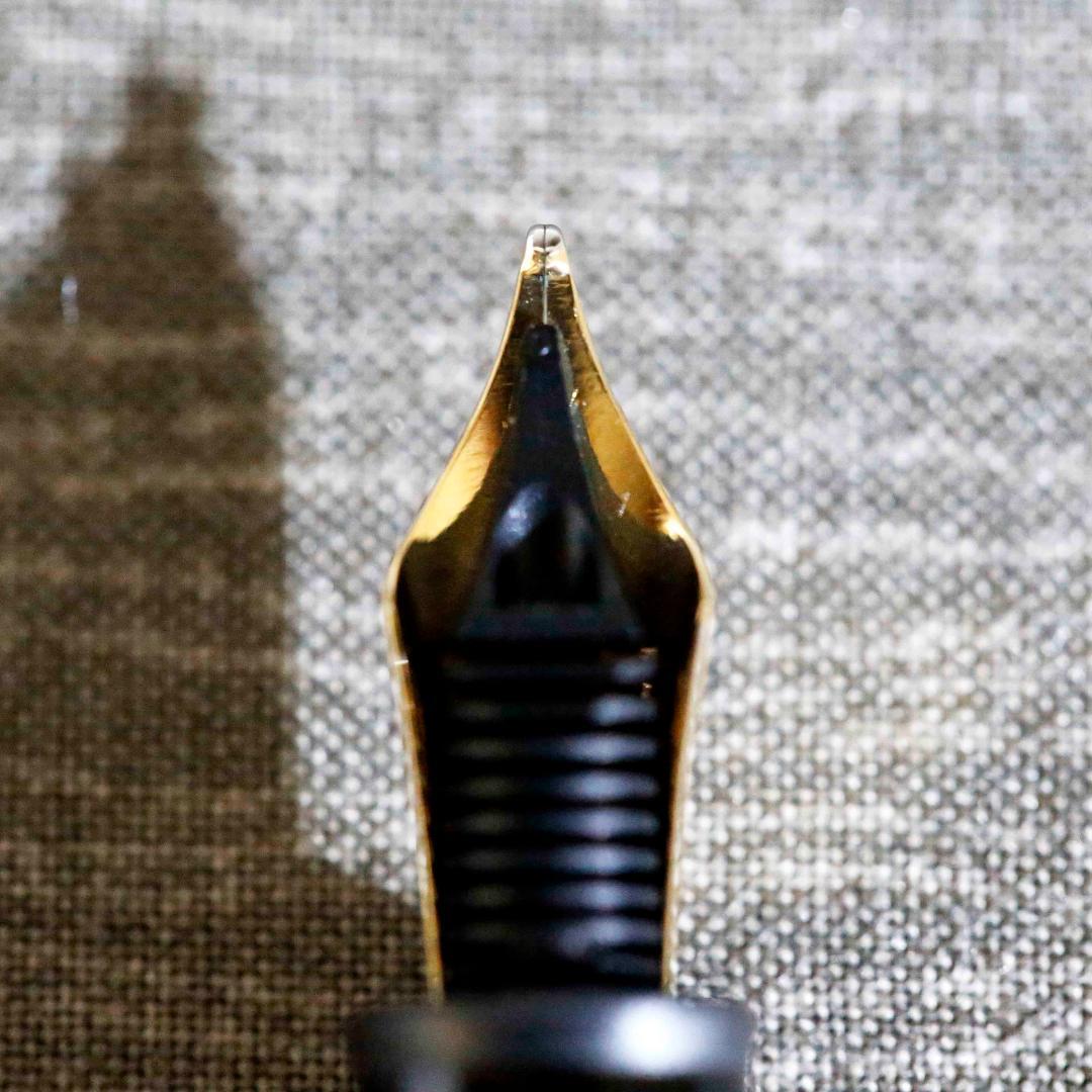 【極美品】モンブラン 万年筆 １４５ プラチナライン マイスターシュテュック