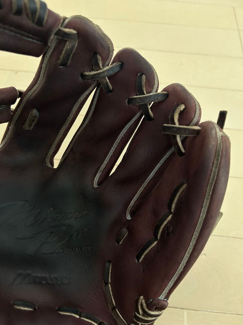 ミズノプロ 硬式 内野手用グローブ 12月31日24時まで年末限定値下げ