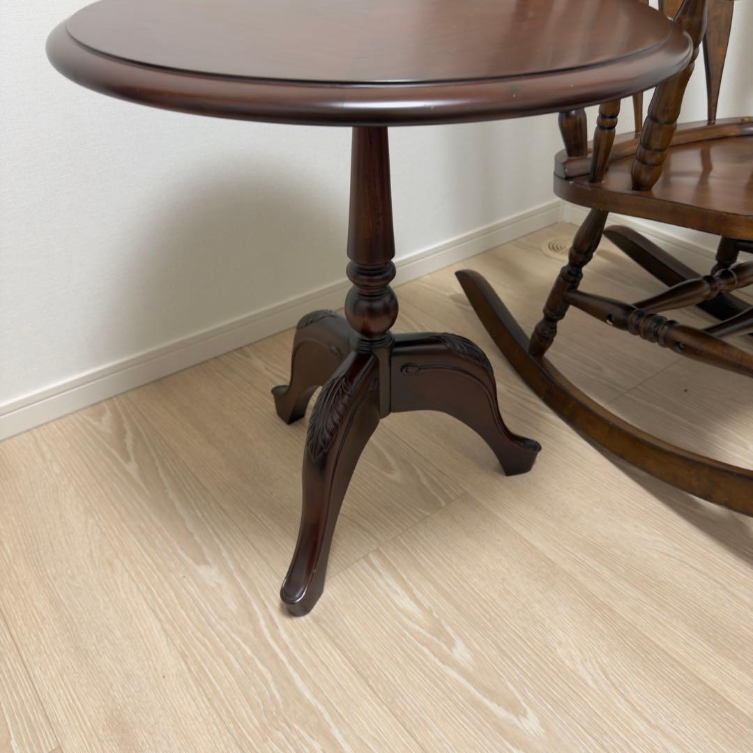 アンティーク調 木製ラウンドテーブル 彫刻脚
