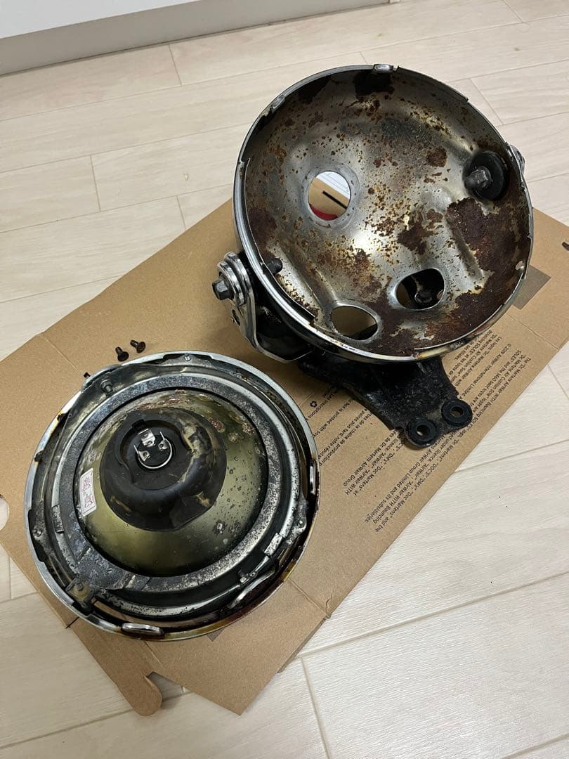 ヤマハ SR400 純正ヘッドライト、ステー