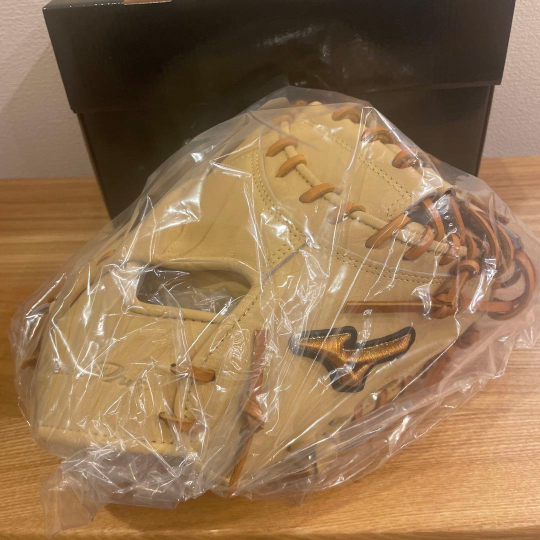 ミズノプロ　硬式用　キャッチャーミット　定価68,200円　高校野球対応