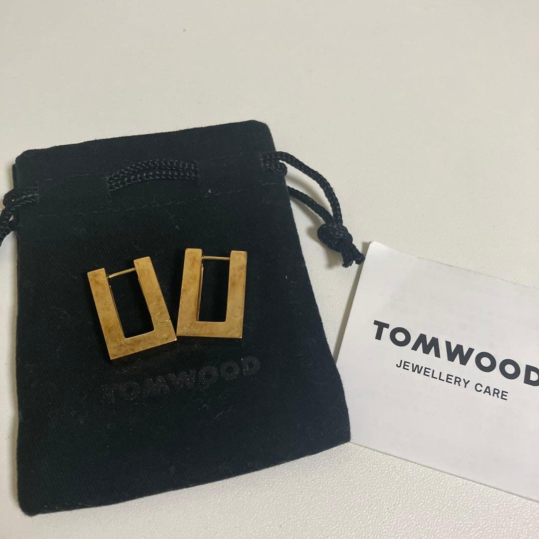 大人気Tom Woodトムウッド　スクエアフープピアス ゴールド ユニセックス