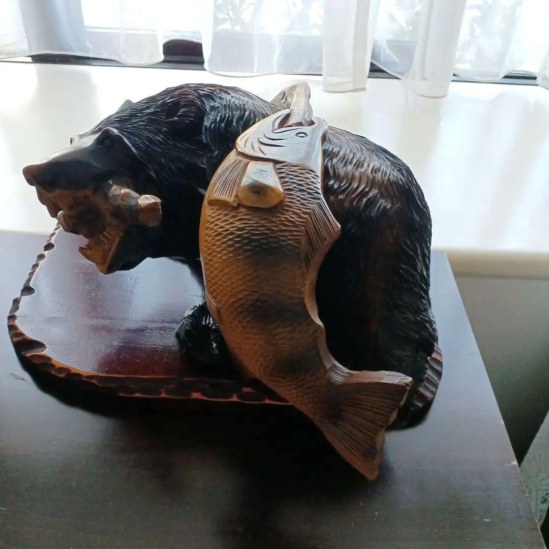 木彫り熊の一本彫り　手彫り　アイヌ民族の方が全て手で彫った作品　民芸品