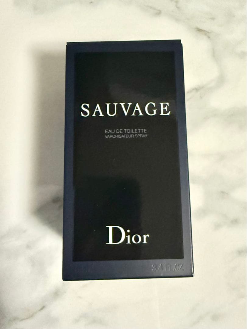 Dior ソバージュ　香水　オードゥトワレ　100ml