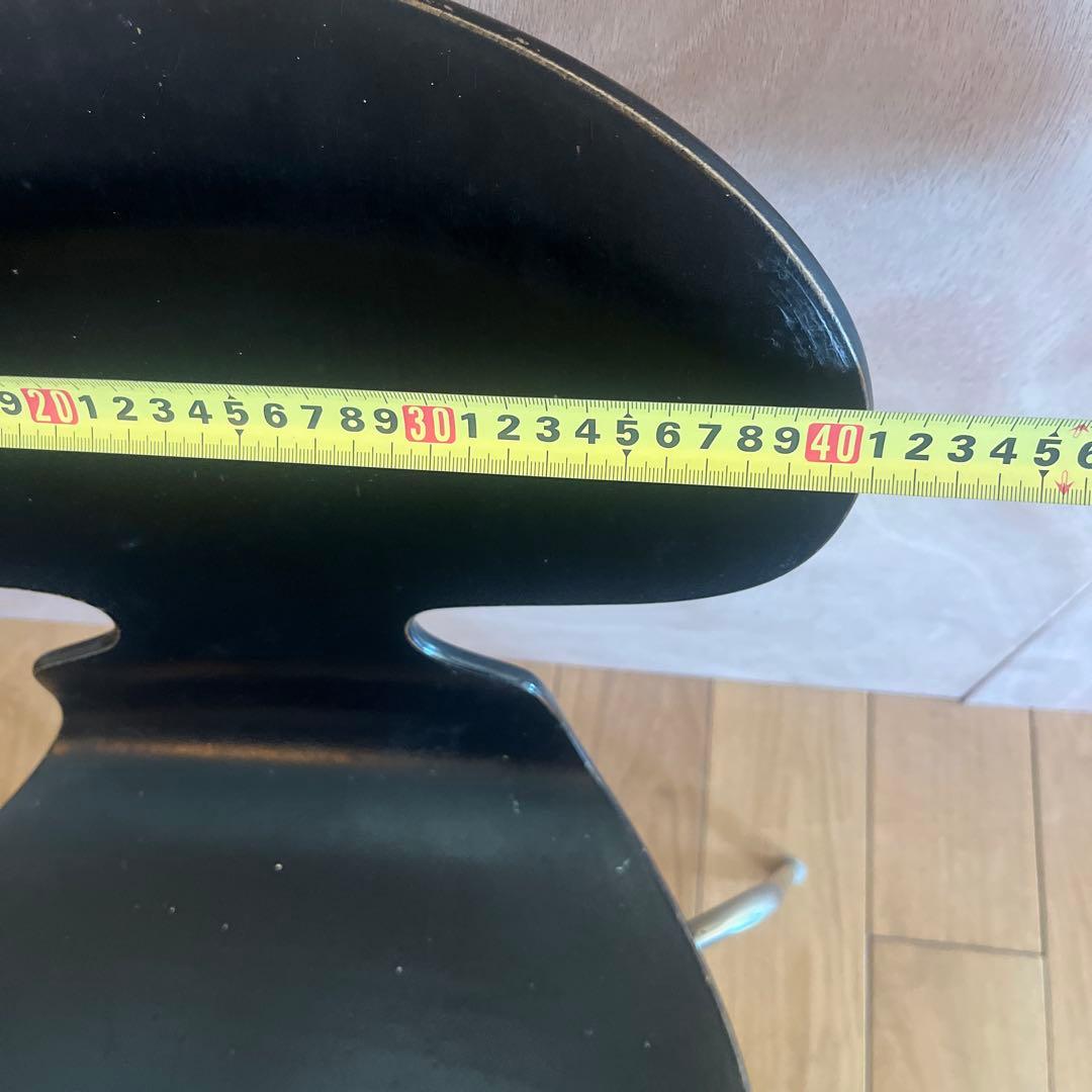 アルネヤコブセン　アントチェア