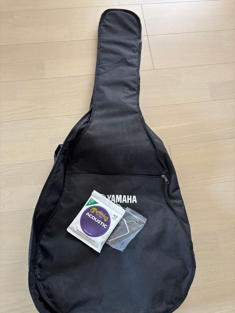 YAMAHA ヤマハ FG820 アコースティックギター ブラック　ケース付き