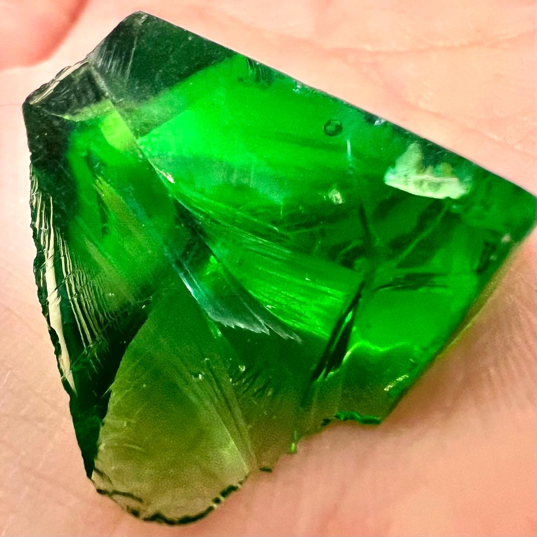 美✨希少✨本物 シエラ産 純正 アンダラクリスタル ✨魔法使いマーリングリーン✨