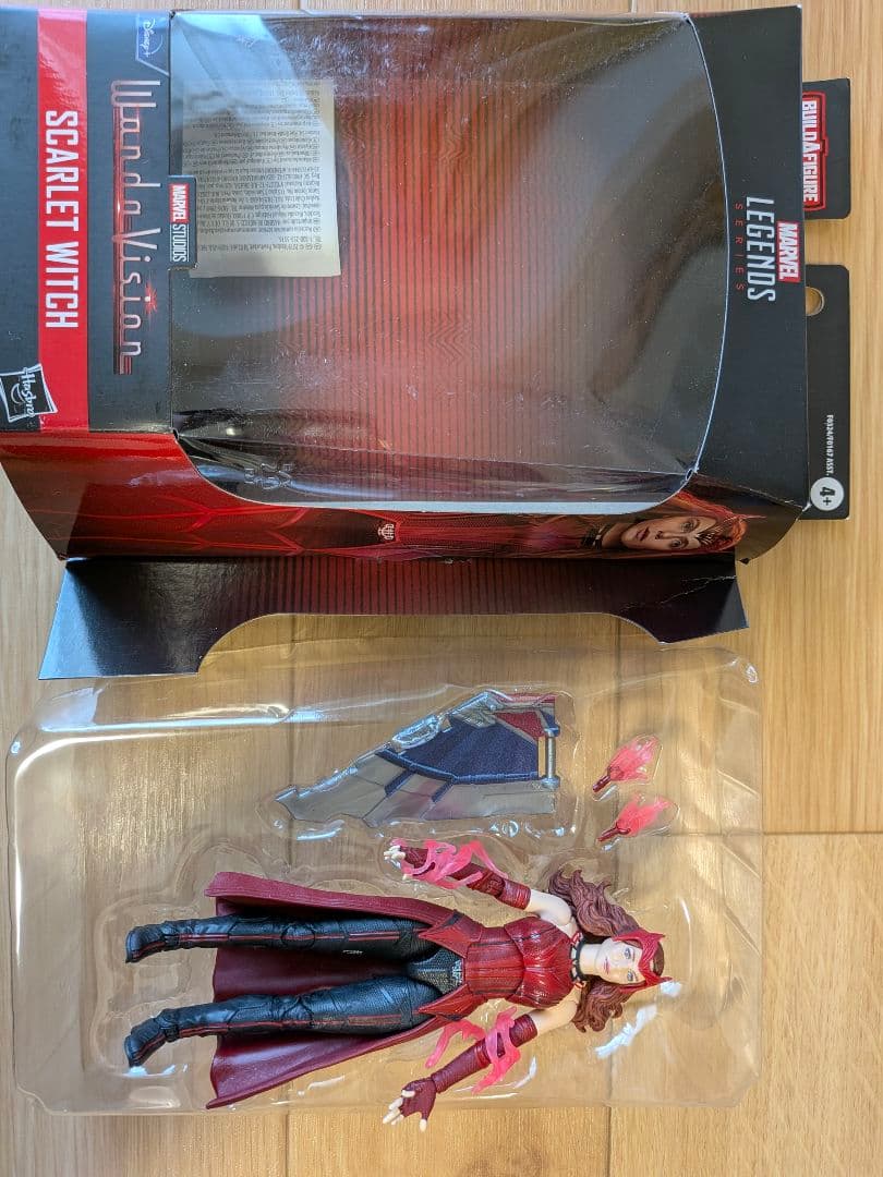 MARVEL LEGENDS SERIES　スカーレットウィッチ
