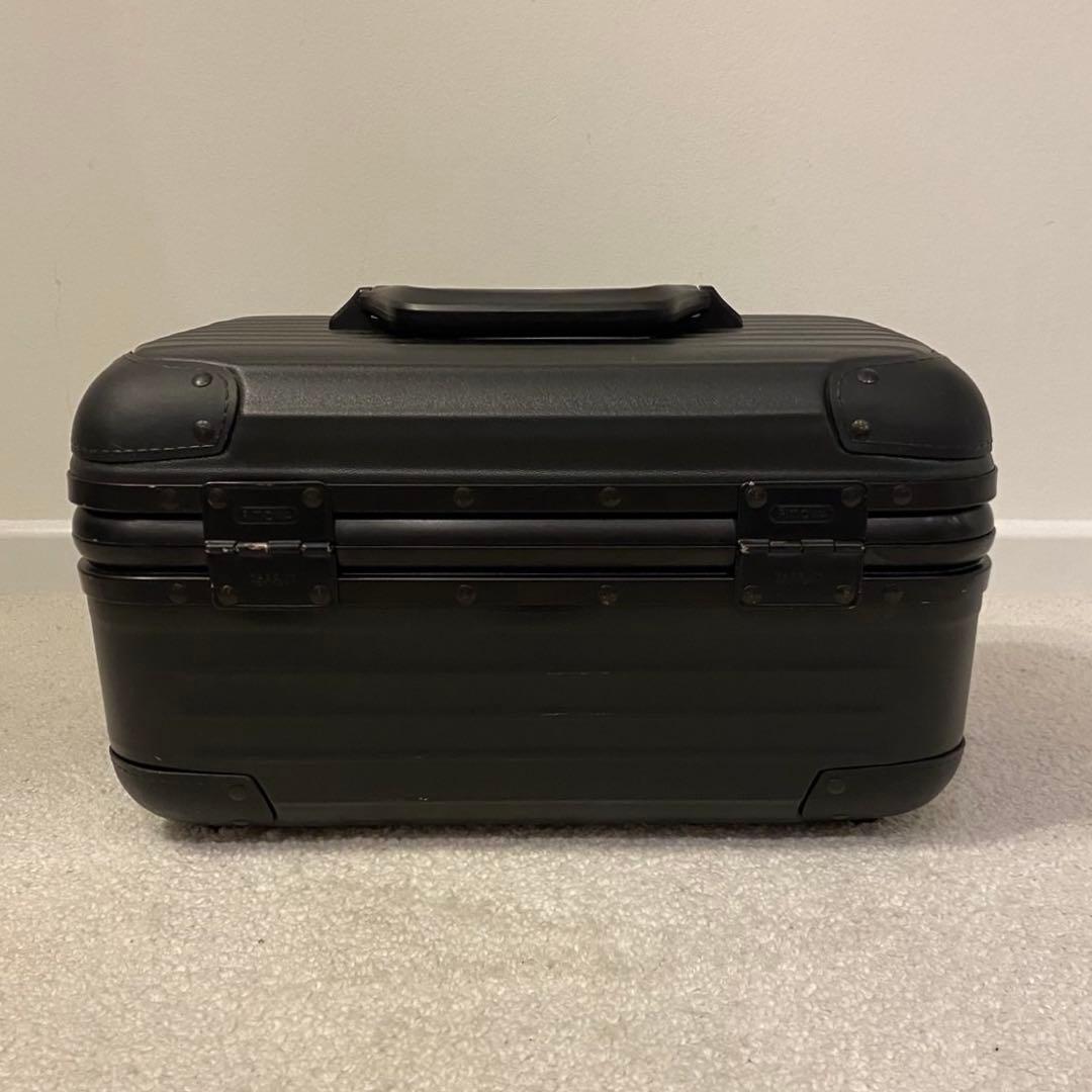 RIMOWA Samba Nova ビューティーケース 18L ブラック 鍵付
