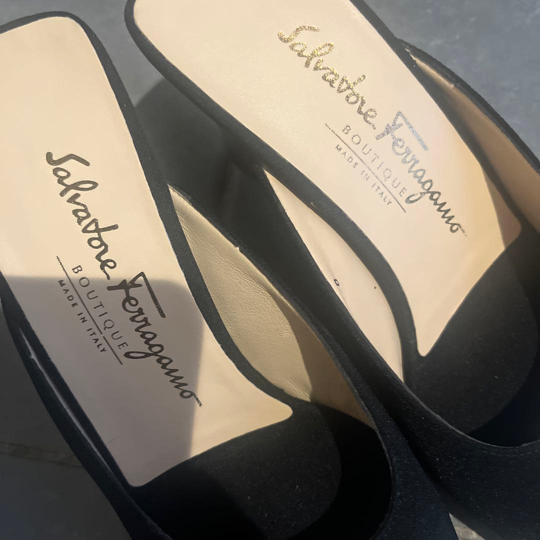 Salvatore Ferragamo ブラック ミュール 約5cmヒール 試着
