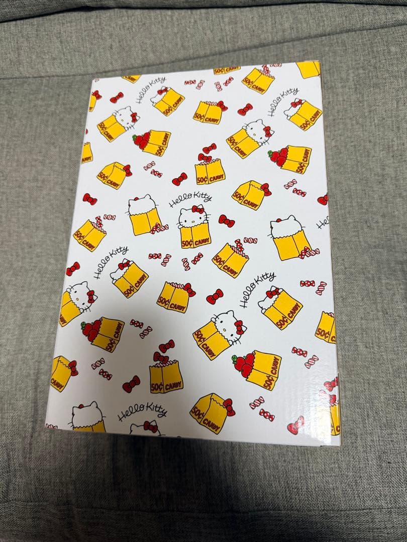 ハローキティ 50周年 限定ベアブリック400%