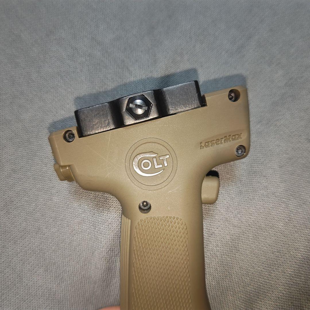 COLT CGLタイプ　フォアグリップ　点灯確認済み