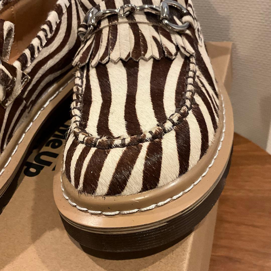 RNA ゼブラ柄 フリンジ付きローファー