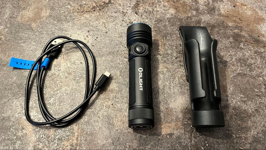 Olight オーライト　seeker4 pro