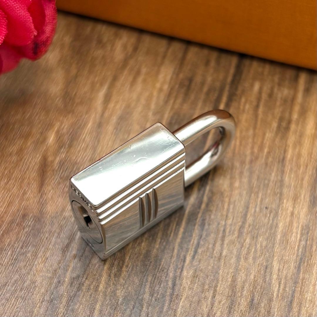 ⛄極美品⛄エルメス カデナ パドロック南京錠 鍵 no.102 シルバー#582