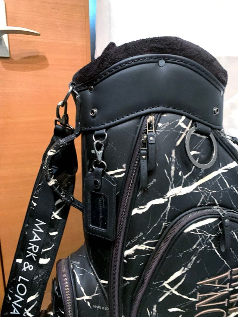 希少　即完売　マークアンドロナ　mark&lona キャディバッグ　大理石柄