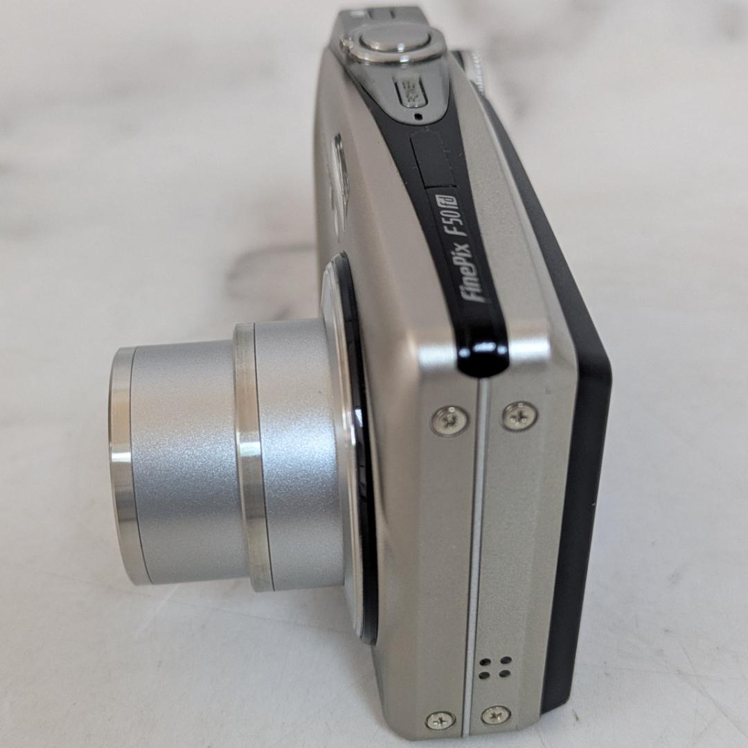 Fujifilm フジフイルム FinePix F50fd シルバー