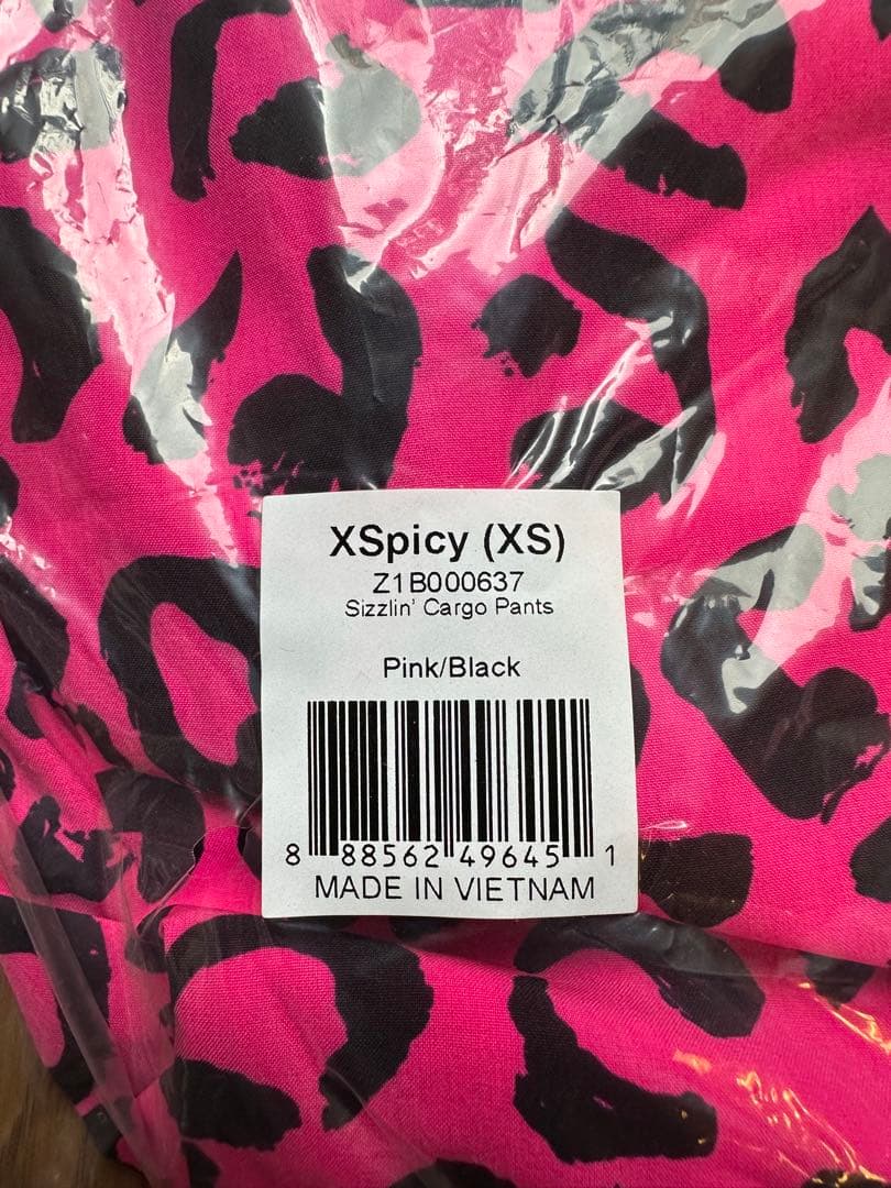 新品　正規品　ズンバ　X S ヒョウ柄　ピンク　パンツ
