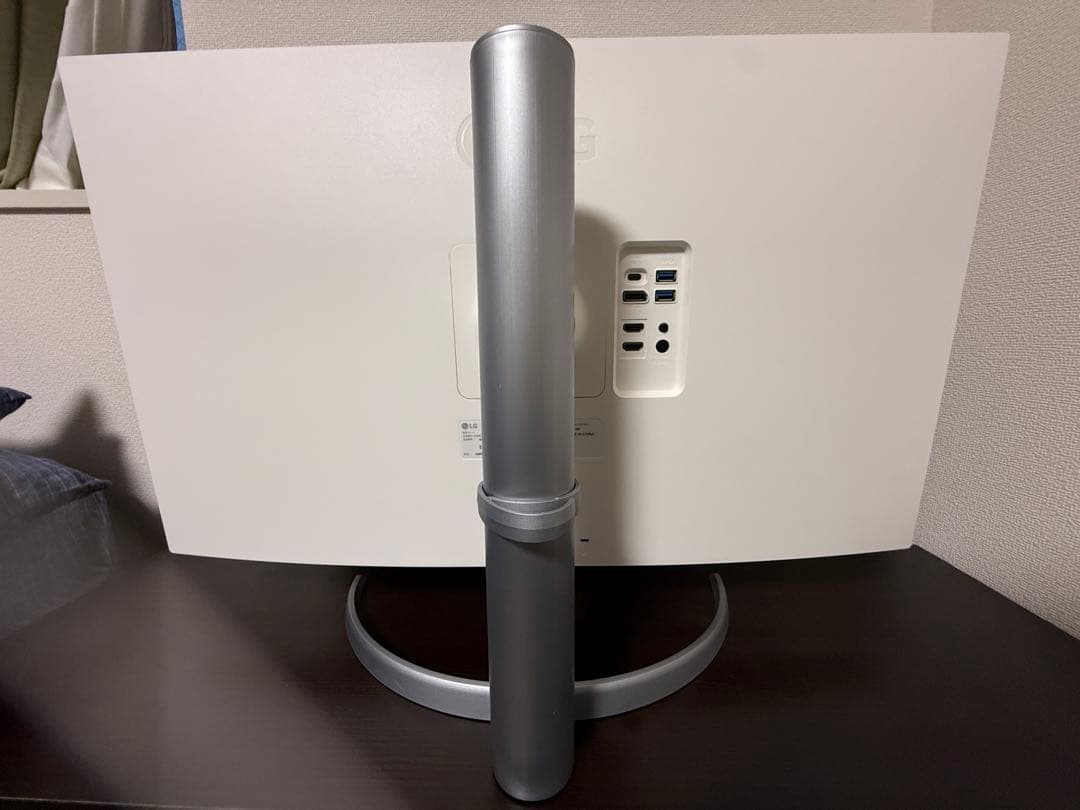 LG 大型ディスプレイ 32UP550-W