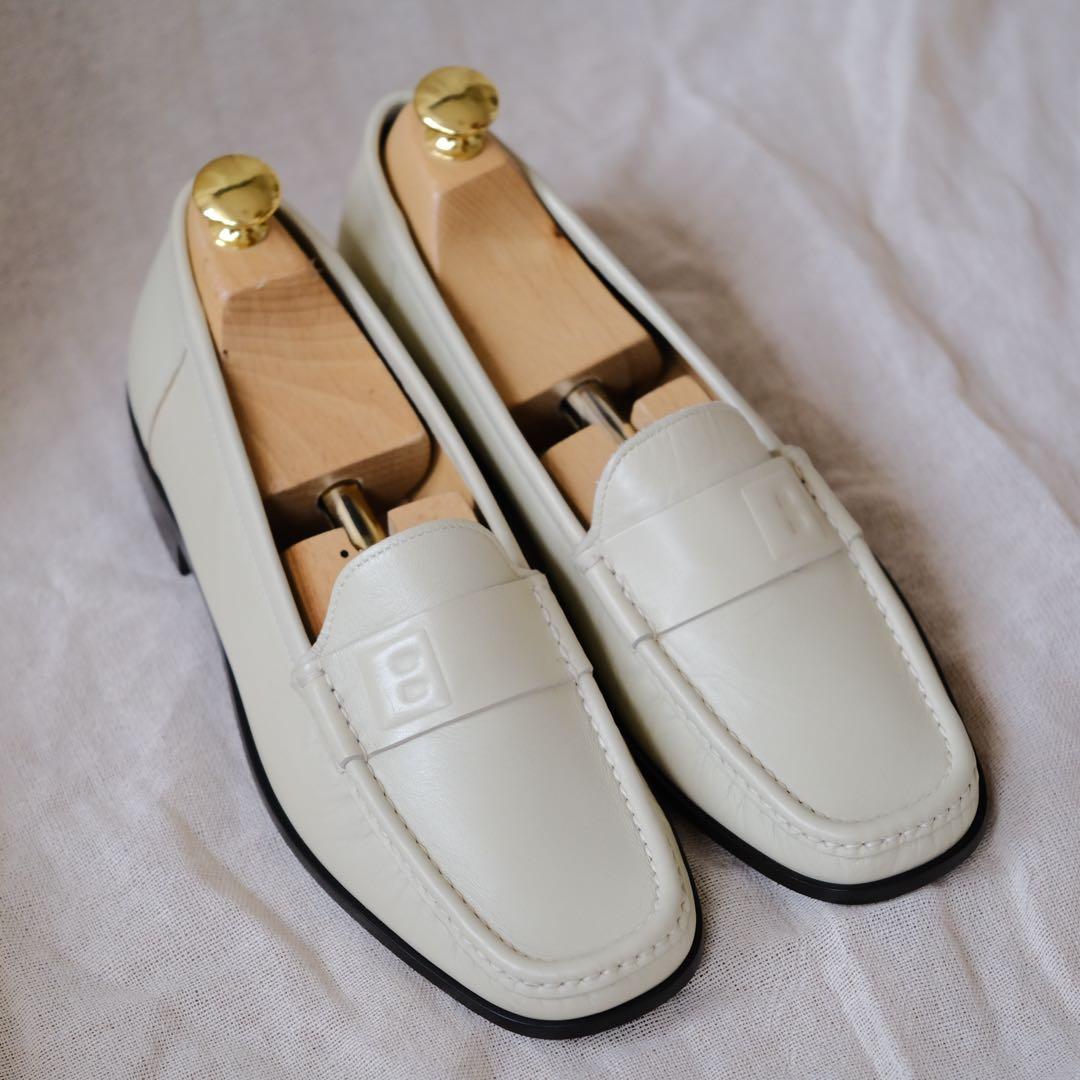 極美品BALLYバリーロゴアイボリーカーフスクエアローファー38EU/75US