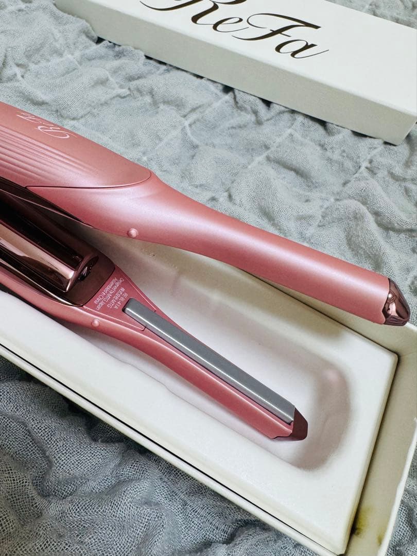 【超美品/ほぼ新品】リファフィンガーアイロン ST ピンク
