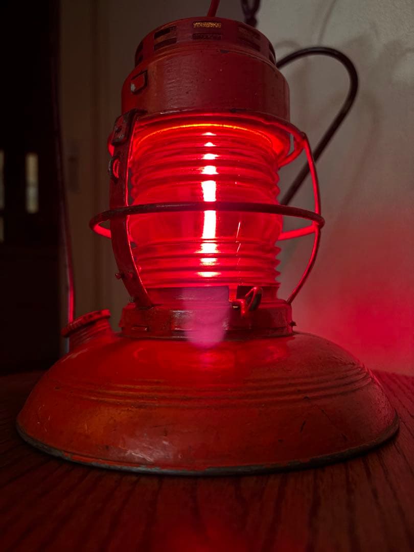 オイルランタン　レッドグローブ　エンバリー・マン社製No.40 DIETZ