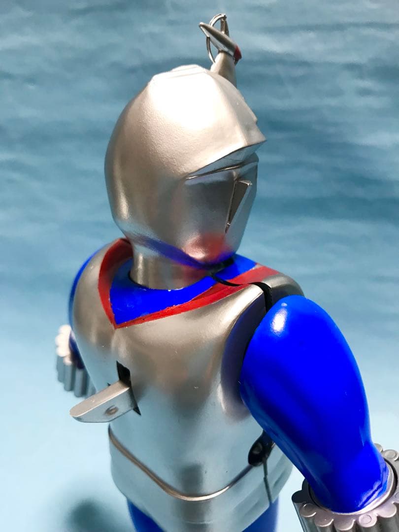 アオシマ　流星人間ゾーン　プラモデル　ゼンマイ動力　塗装済み　ジャンク品　昭和