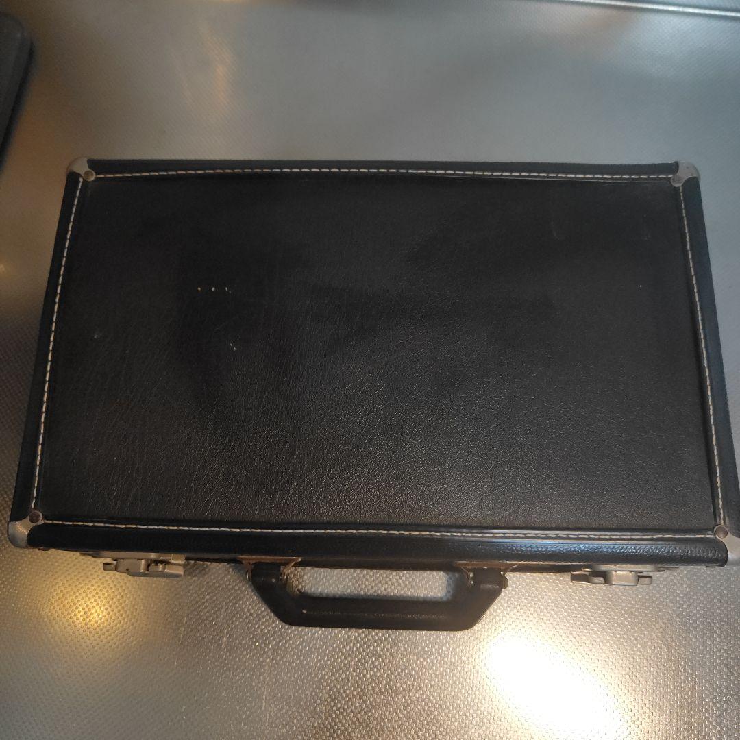 ビッフェ-クランポン木製クラリネット ケース付きタンポ、コルク交換済み