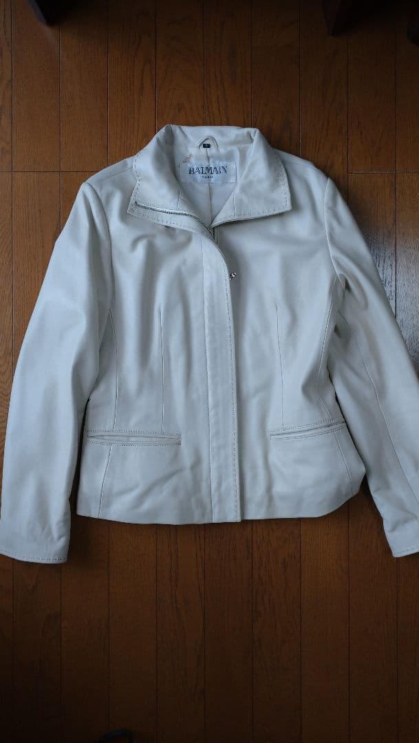 BALMAIN PARIS 羊革 白系 ジャケット ライダース